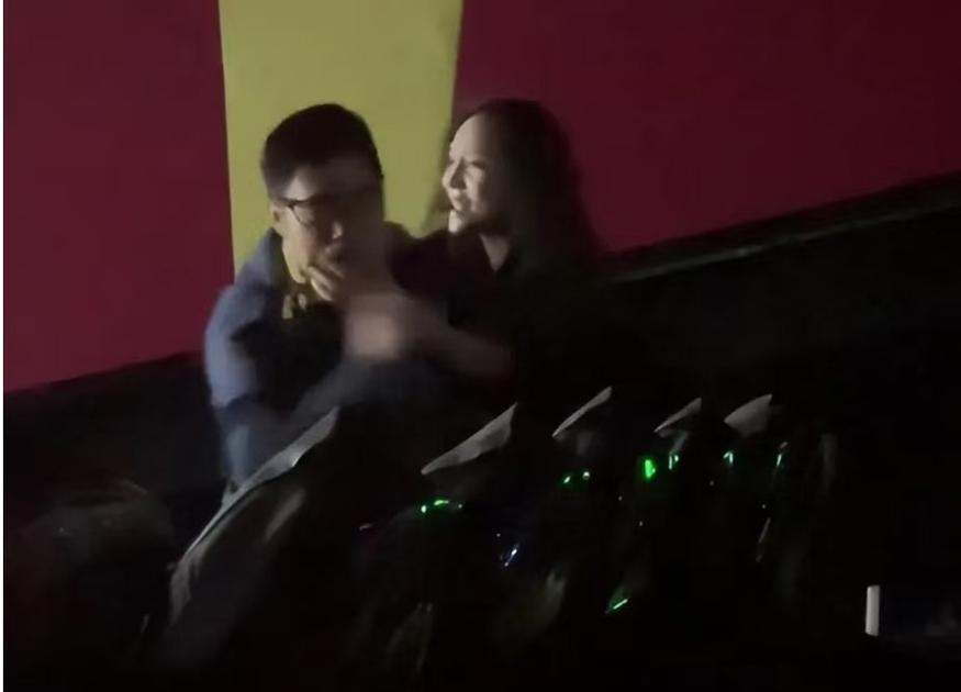 就爱看影院 - 免费高清在线观影平台，最新热门电影电视剧全集无广告播放