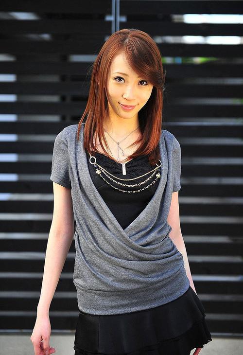 我操美女老师视频的相关介绍
