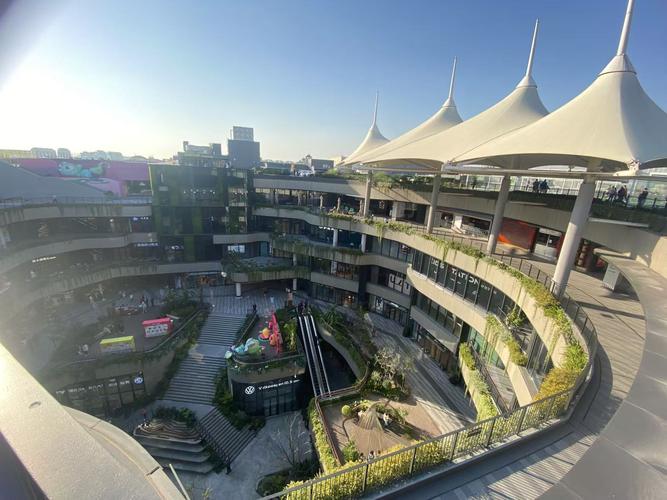 西郊百联电影院 | 最新排片表、团购优惠及周边美食攻略(上海长宁观影推荐)
