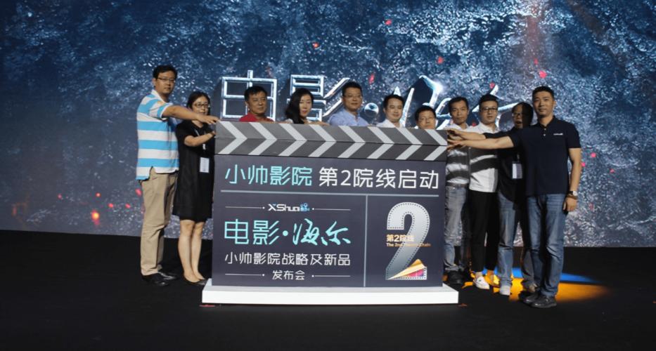 欧美高清摄影16P精选集 | 唯美人像写真 光影构图 视觉灵感素材库
