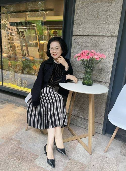 揉胸动巨乳gif动态图的相关介绍