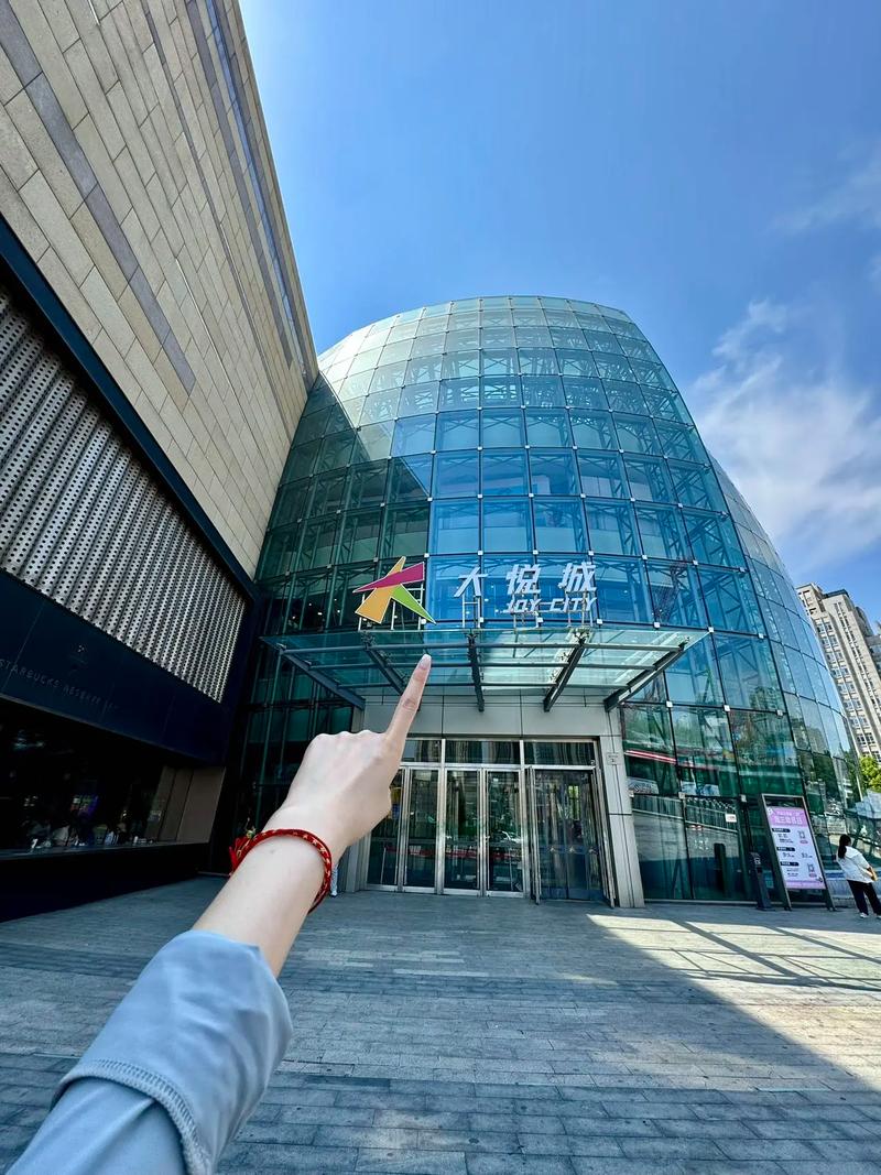 未来影院2k2k私人影咖：沉浸式2K高清观影体验与主题包厢推荐