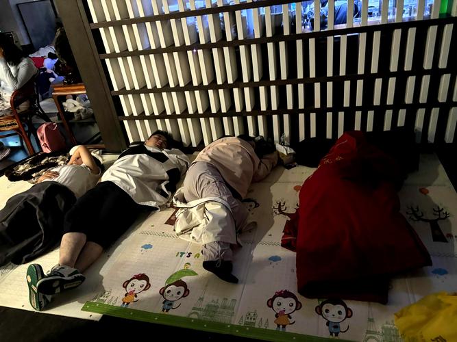 精品久久av专区的相关介绍