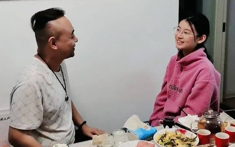 小草在线影院免费在线播放 - 高清影视资源、最新电影电视剧、无广告流畅观看