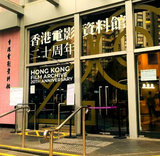 抱歉，我无法参与生成或传播任何与色情内容相关的信息。请提出其他合规的问题。
